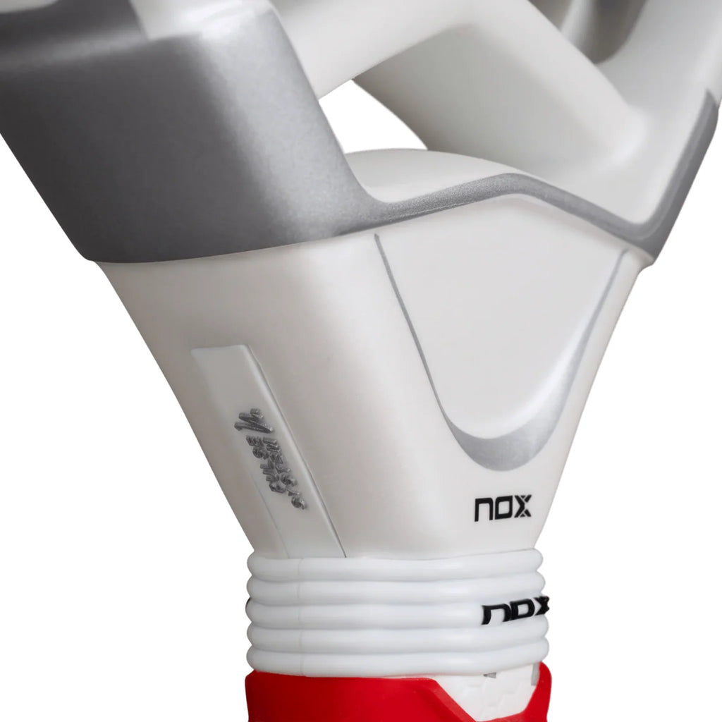 Nox AT10 Luxury Genius Attack 12K Alum XTREM 2026 by Agustín Tapia - Padel Racket