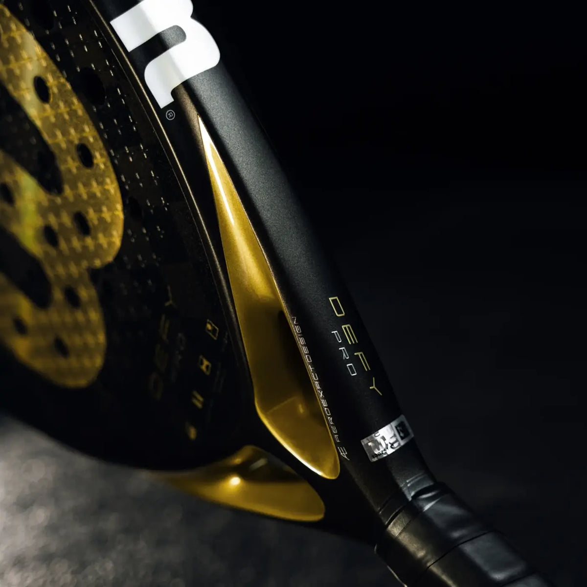 Wilson Defy Pro V1 - Gold - Padel Racket