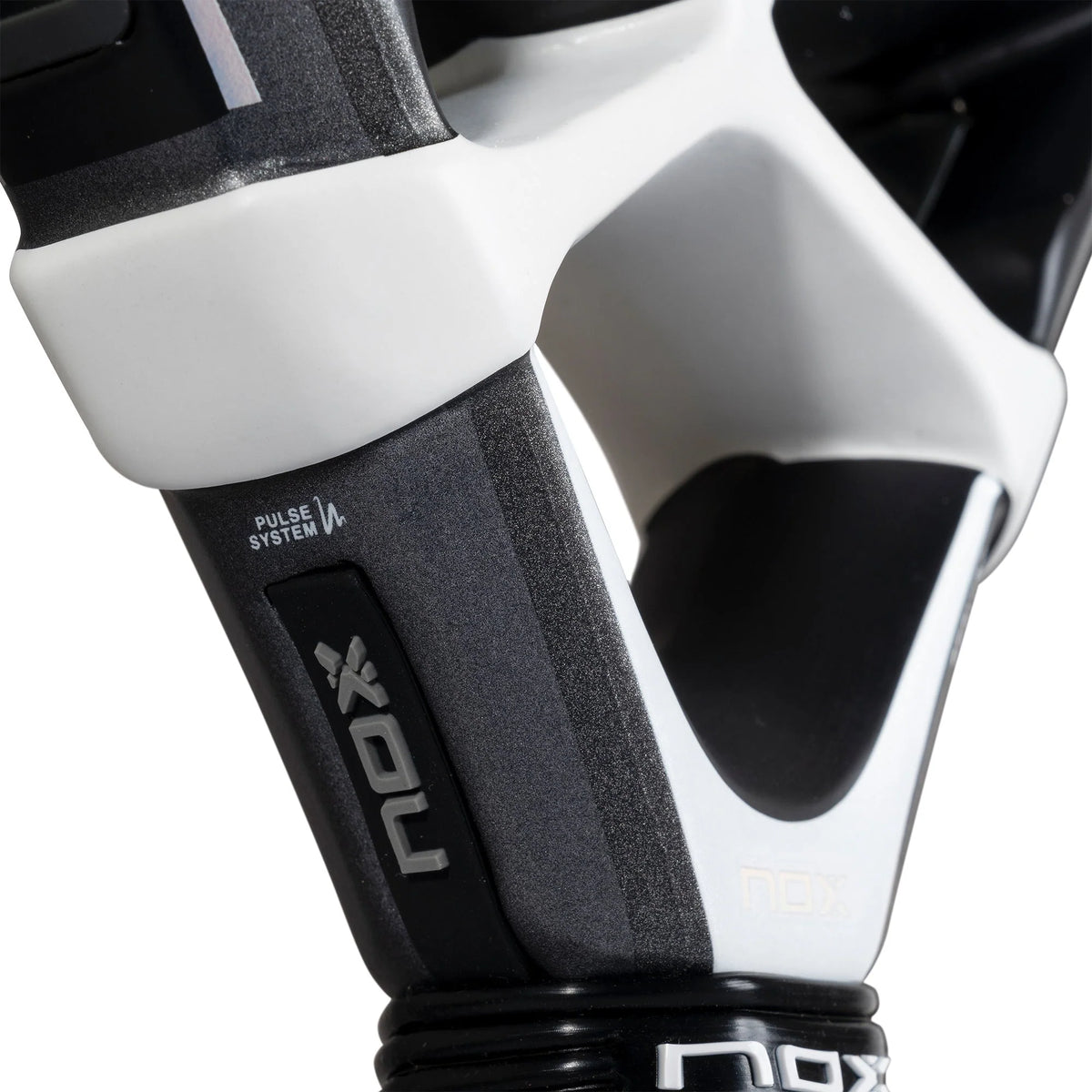Nox LA10 Quantum 12k By Leo Augsburger 25 - Padel Racket